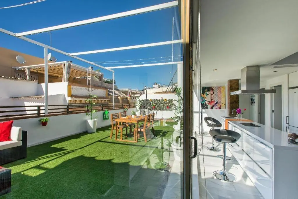 Aticos Magdalena Apartment Seville
