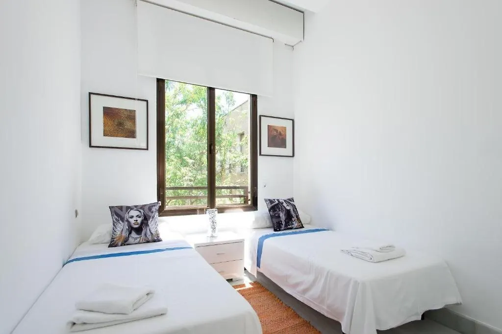 Aticos Magdalena Apartment Seville