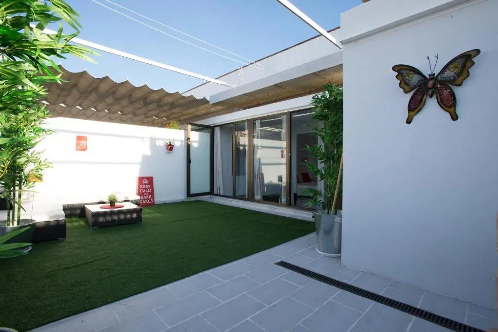 Aticos Magdalena Apartment Seville